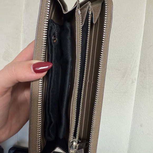 Saint Laurent Brown Leather Women's Wallet - Picture 3 of 3